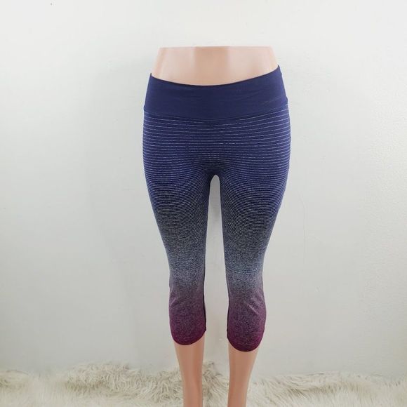Brooks Women's Multicolor Striped Elastic Waist Run Capri Pants Size M - Picture 3 of 9